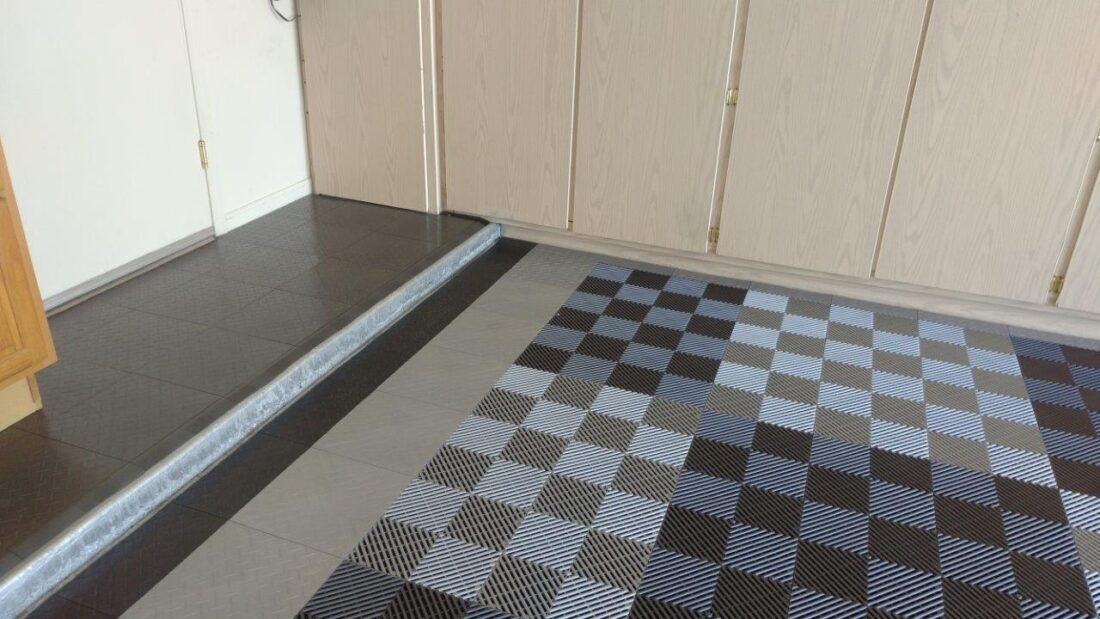 Racedeck diamond and freeflow tiles