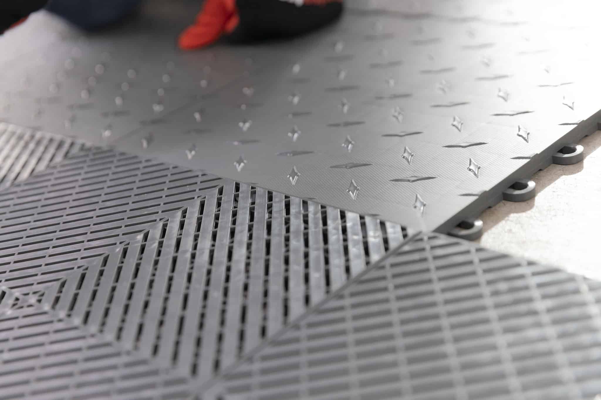 Truelock Standard Garage Floor Tiles