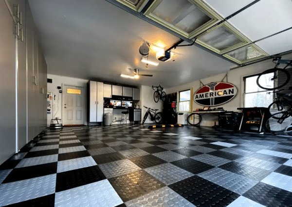 RaceDeck Circle Trac Tiles